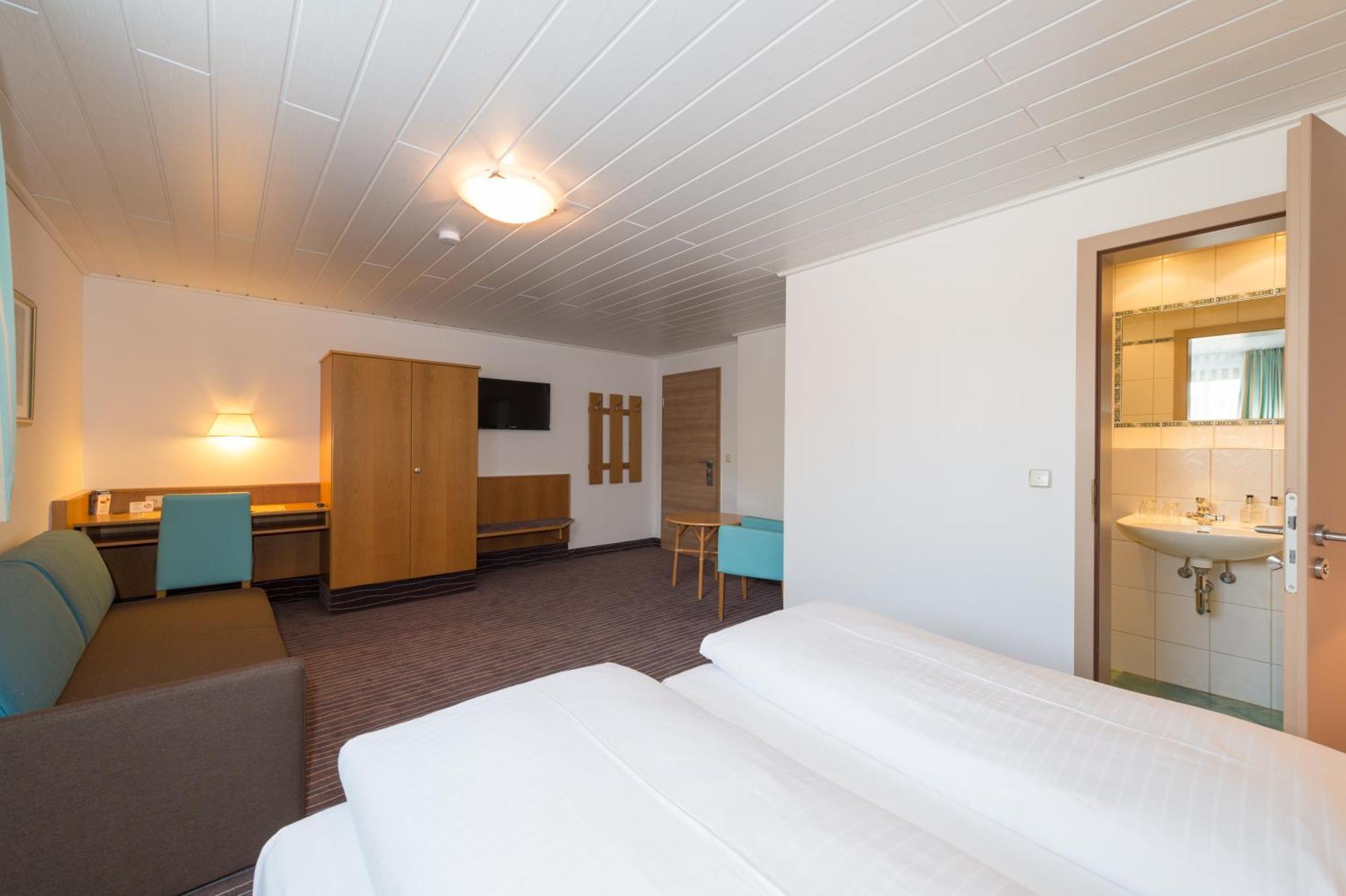 Hotel Schneider Allersberg Quarto foto